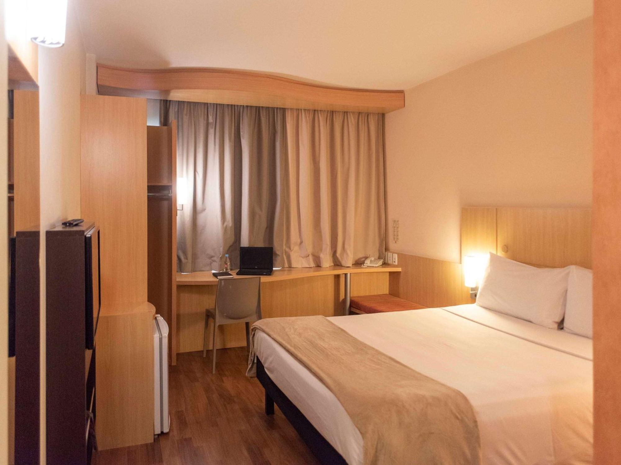 Hotel Ibis Sao Paulo Barra Funda Esterno foto